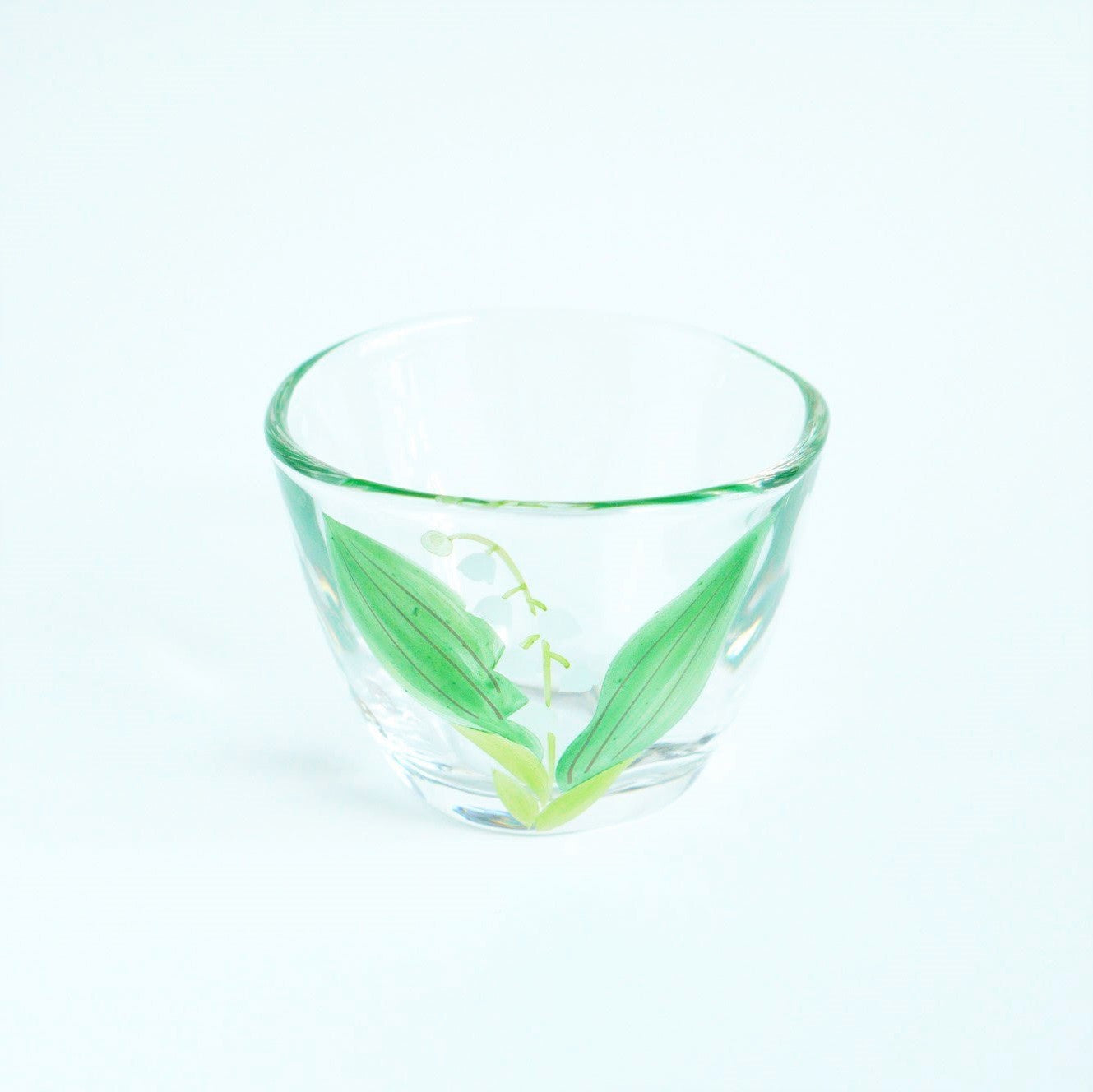 福圓富信 吹きガラス碗 花茶人ガラス碗（5月・鈴蘭） – 福寿園京都本店